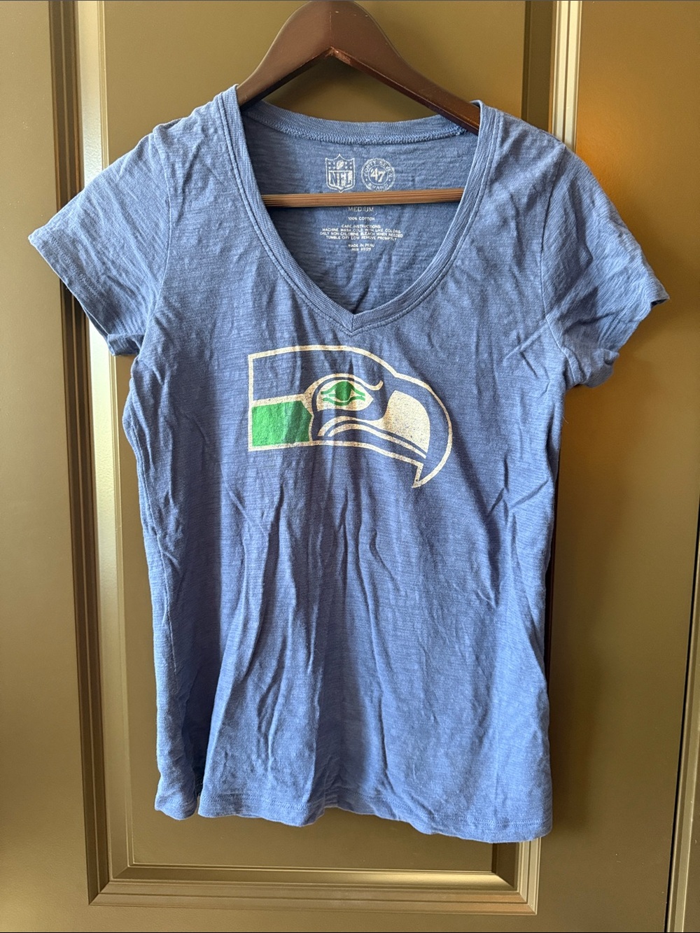 47 Women's Seattle Seahawks V-Neck Tee - Blue & Green